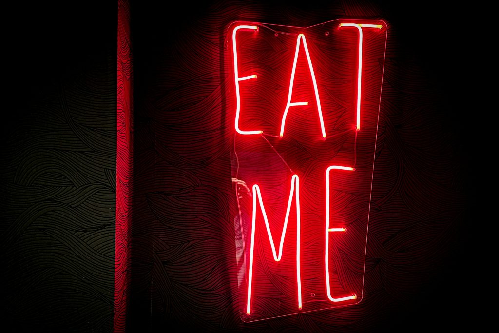 Eat me neon lamp